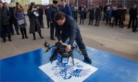 创业经验：俄罗斯无人机送快递摔的粉碎“不冒险的人不会得到结果。”